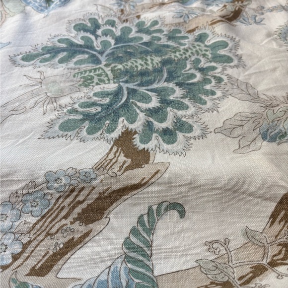 Linen Floral Pillow Cover 22 inches Square Handmade - Picture 3 of 7